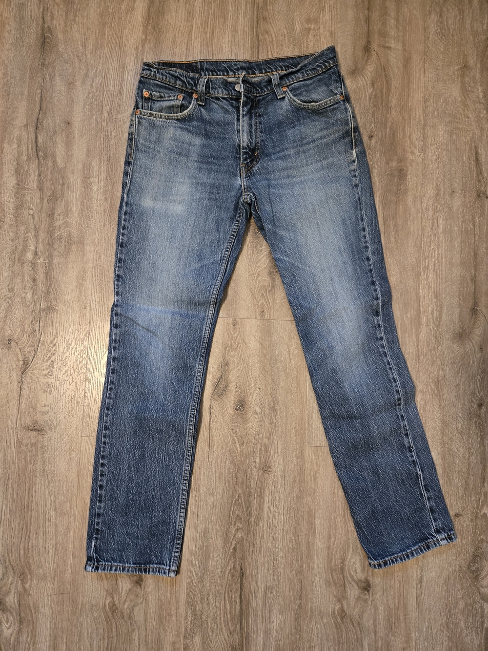 Levi's Men's Straight Jeans in Mid Blue Wash